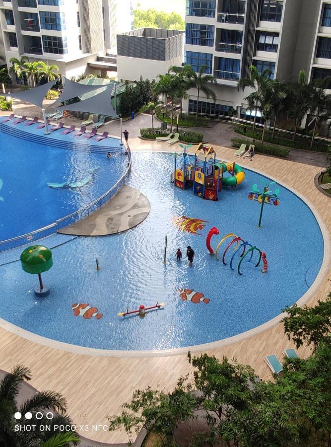 Atlantis Homestay Pool View 1210 Malacca Exteriér fotografie