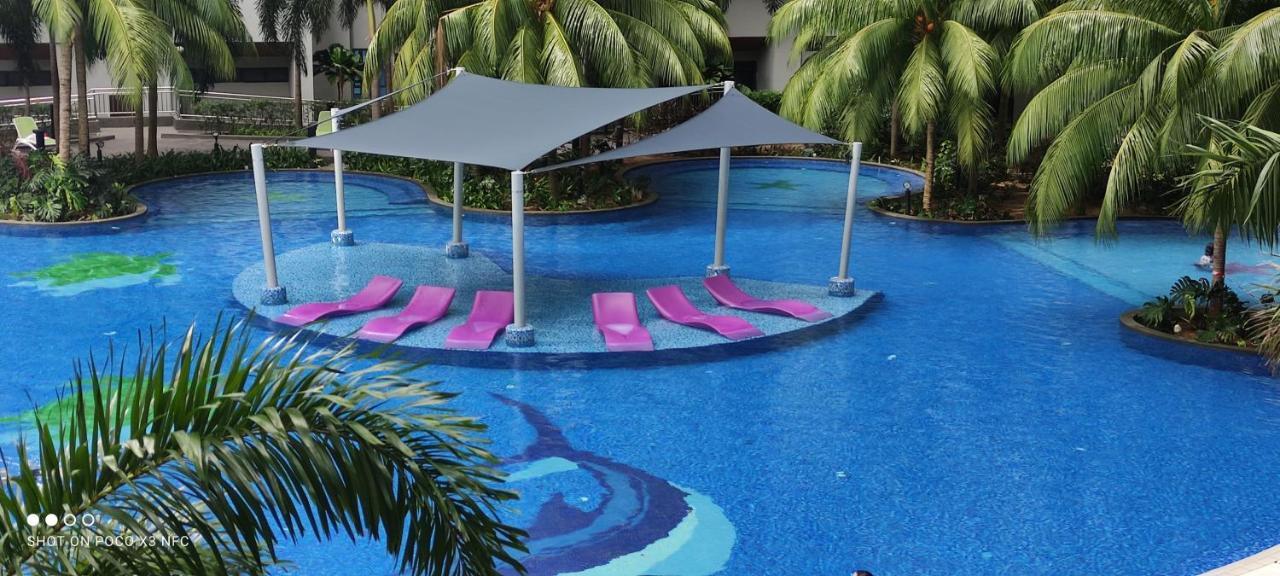 Atlantis Homestay Pool View 1210 Malacca Exteriér fotografie