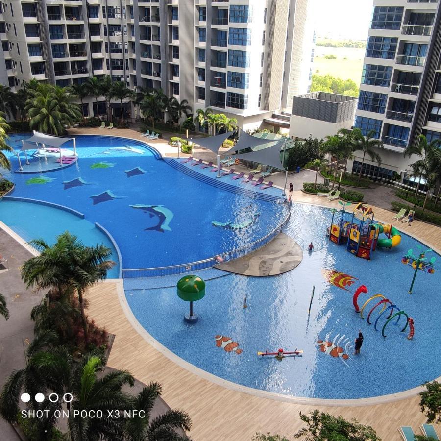 Atlantis Homestay Pool View 1210 Malacca Exteriér fotografie